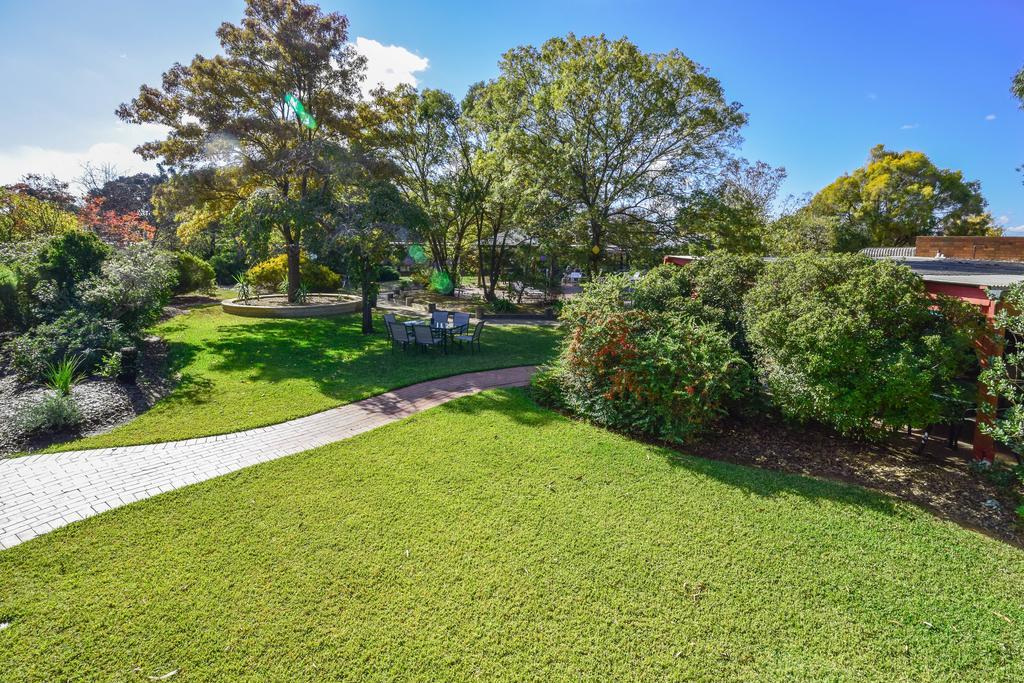 River Country Inn (Adults Only) Moama Esterno foto