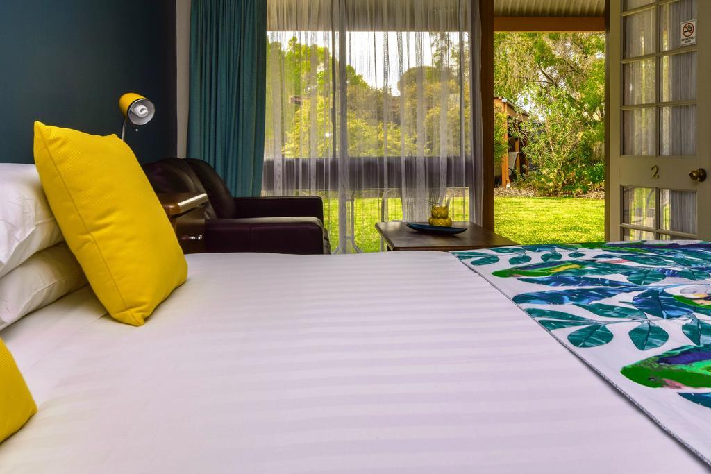River Country Inn (Adults Only) Moama Esterno foto