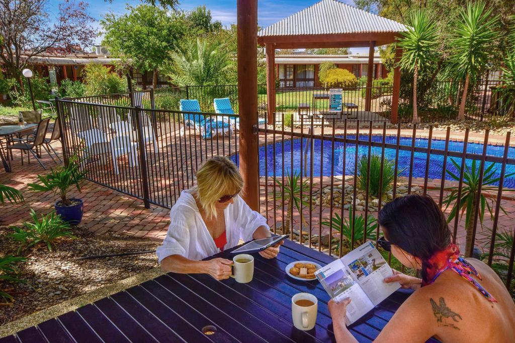 River Country Inn (Adults Only) Moama Esterno foto