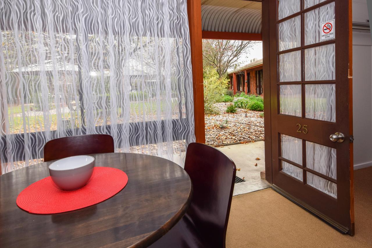 River Country Inn (Adults Only) Moama Esterno foto
