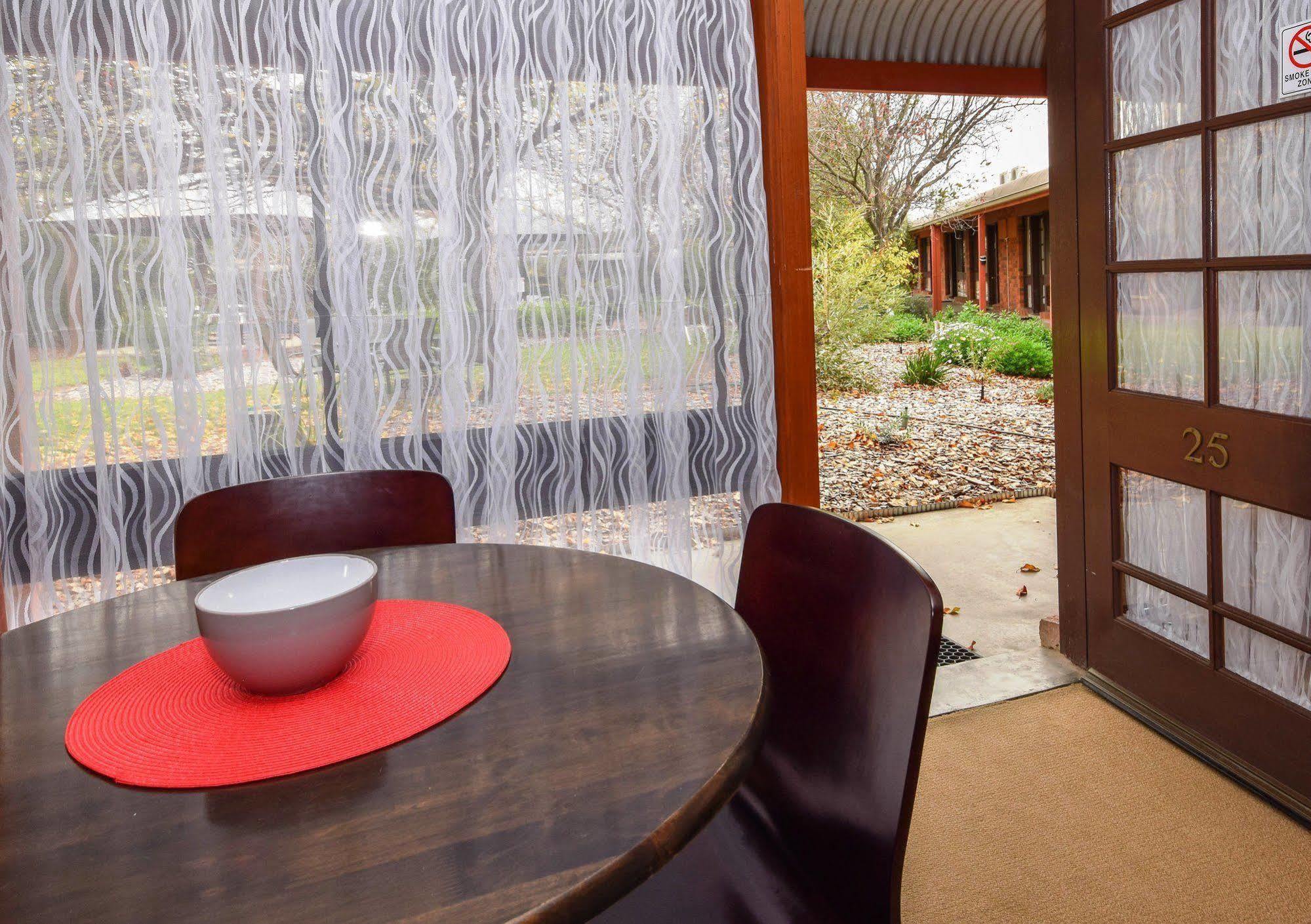 River Country Inn (Adults Only) Moama Esterno foto