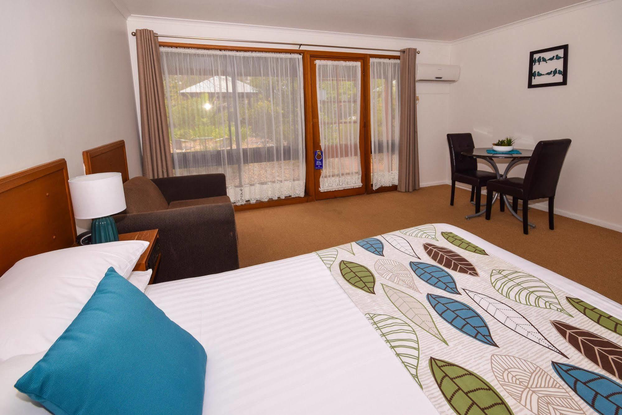 River Country Inn (Adults Only) Moama Esterno foto
