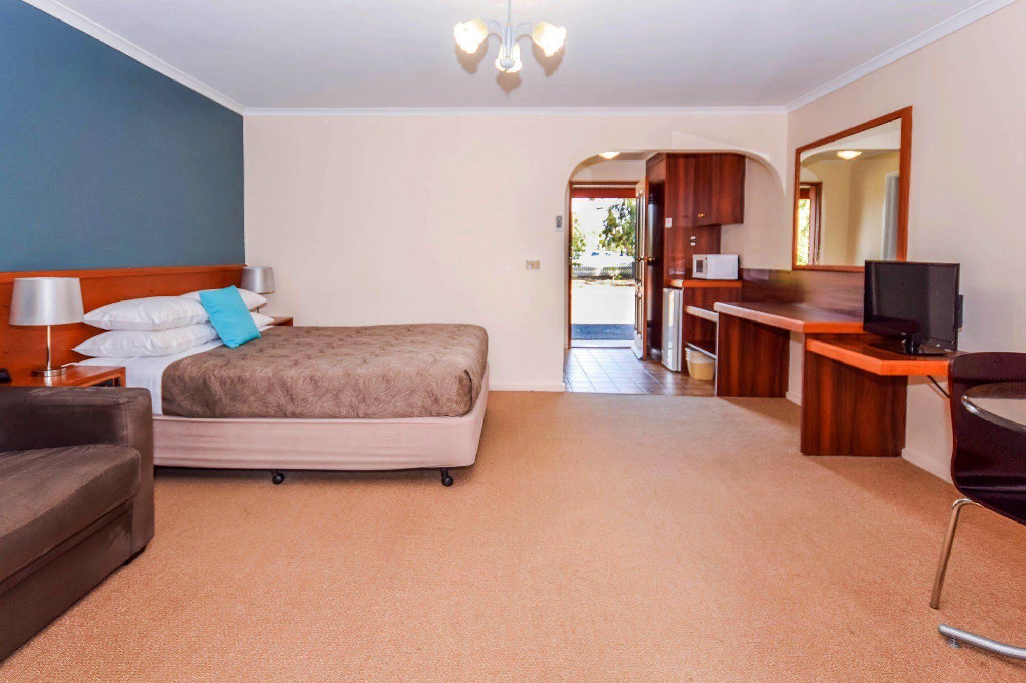 River Country Inn (Adults Only) Moama Esterno foto